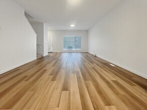 3118 Challand Ln in Edmonton, AB - Building Photo - Building Photo