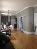 530 N Oakley Blvd, Unit 2 in Chicago, IL - Building Photo