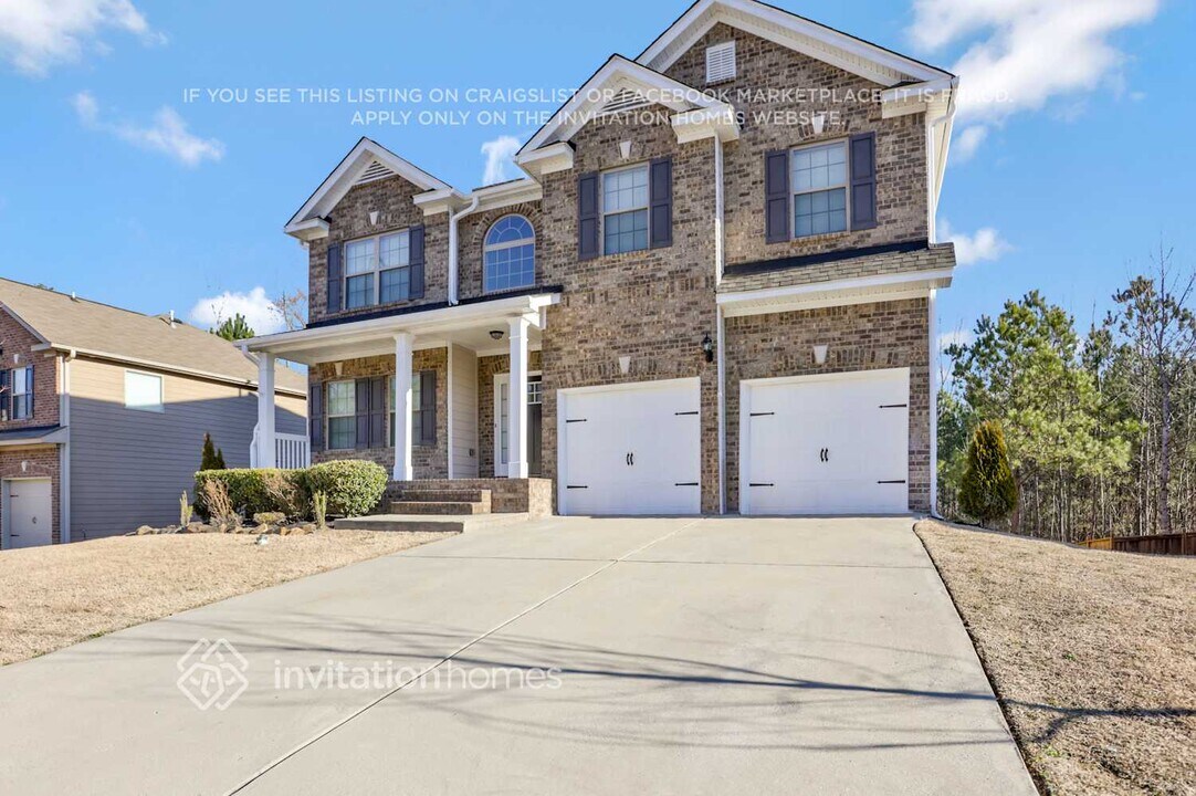 598 Silver Oak Dr in Dallas, GA - Building Photo