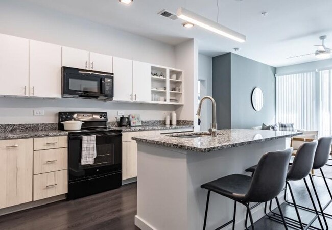 property at 750 Avondale Creek Dr.