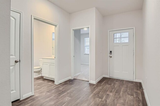 709 Iron Brg Rd in Georgetown, TX - Building Photo - Building Photo