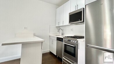 EAST 65 STREET in New York, NY - Building Photo - Building Photo
