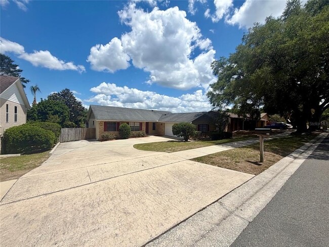 property at 37 Hollow Branch Rd