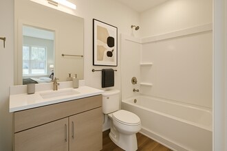 1024 Red Roses Ave in Durham, NC - Building Photo - Building Photo