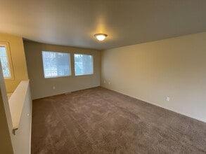 17716 Spring Ln in Marysville, WA - Building Photo - Building Photo