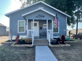 702 N Tennessee St in McKinney, TX - Building Photo