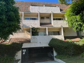 409 Burchett St, Unit #205 in Glendale, CA - Building Photo