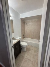 577 Berlant Ave in Roselle, NJ - Building Photo - Building Photo