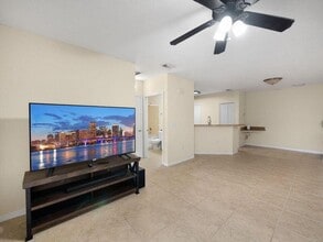 148 SW Peacock Blvd in Port St. Lucie, FL - Building Photo - Building Photo