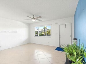 2170 NE 51st Ct in Fort Lauderdale, FL - Foto de edificio - Building Photo