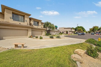 7262 E Woodsage Ln in Scottsdale, AZ - Building Photo - Building Photo