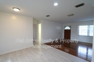 4109 E 99th Ave in Tampa, FL - Building Photo - Building Photo
