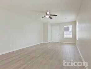 3 Glen Knoll Ct in Columbia, SC - Foto de edificio - Building Photo