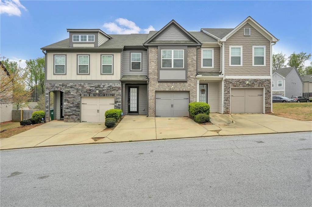 2396 Belmont Pl in Lithonia, GA - Building Photo