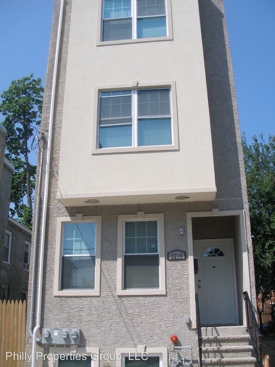 2220 N Camac St-Unit -Apt #2 in Philadelphia, PA - Building Photo
