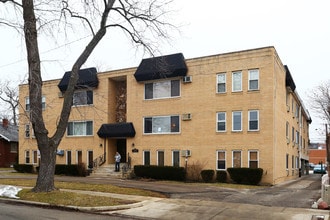 1328 Webford Ave in Des Plaines, IL - Foto de edificio - Building Photo