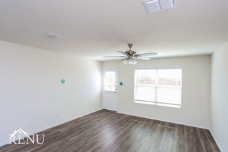 4101 Wintergreen Dr in Forney, TX - Foto de edificio - Building Photo