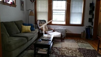 24 Lyne Rd in Boston, MA - Building Photo - Building Photo