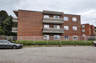 506 Danforth Rd in Toronto, ON - Building Photo - Building Photo