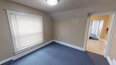 706 Emmet St in Ypsilanti, MI - Building Photo - Building Photo