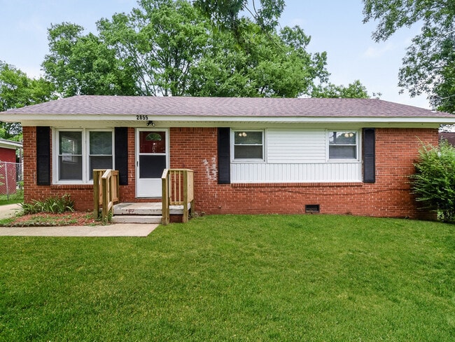 property at 2855 Greenside Dr NW