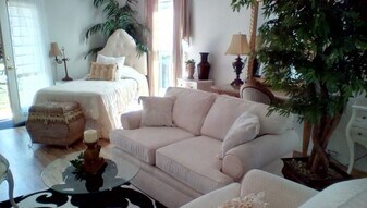 1771 Hickory Ln, Unit STUDIO in Elkton, FL - Building Photo