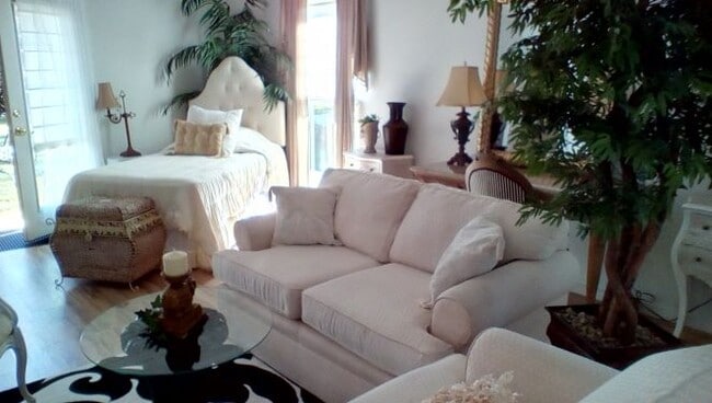 1771 Hickory Ln, Unit STUDIO