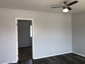 5890 Gardenia Ave in Long Beach, CA - Building Photo - Building Photo