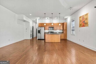 1195 Milton Terrace SE, Unit 2201 in Atlanta, GA - Building Photo - Building Photo