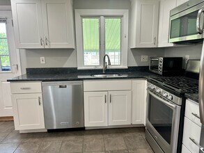 33 Rublee St in Arlington, MA - Building Photo - Building Photo