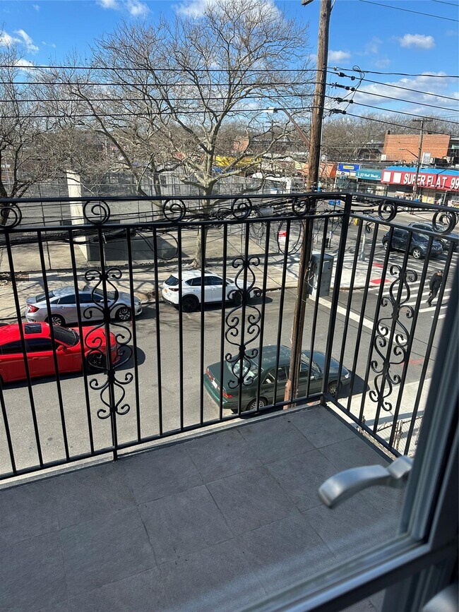 905 E 82nd St in Brooklyn, NY - Building Photo - Building Photo