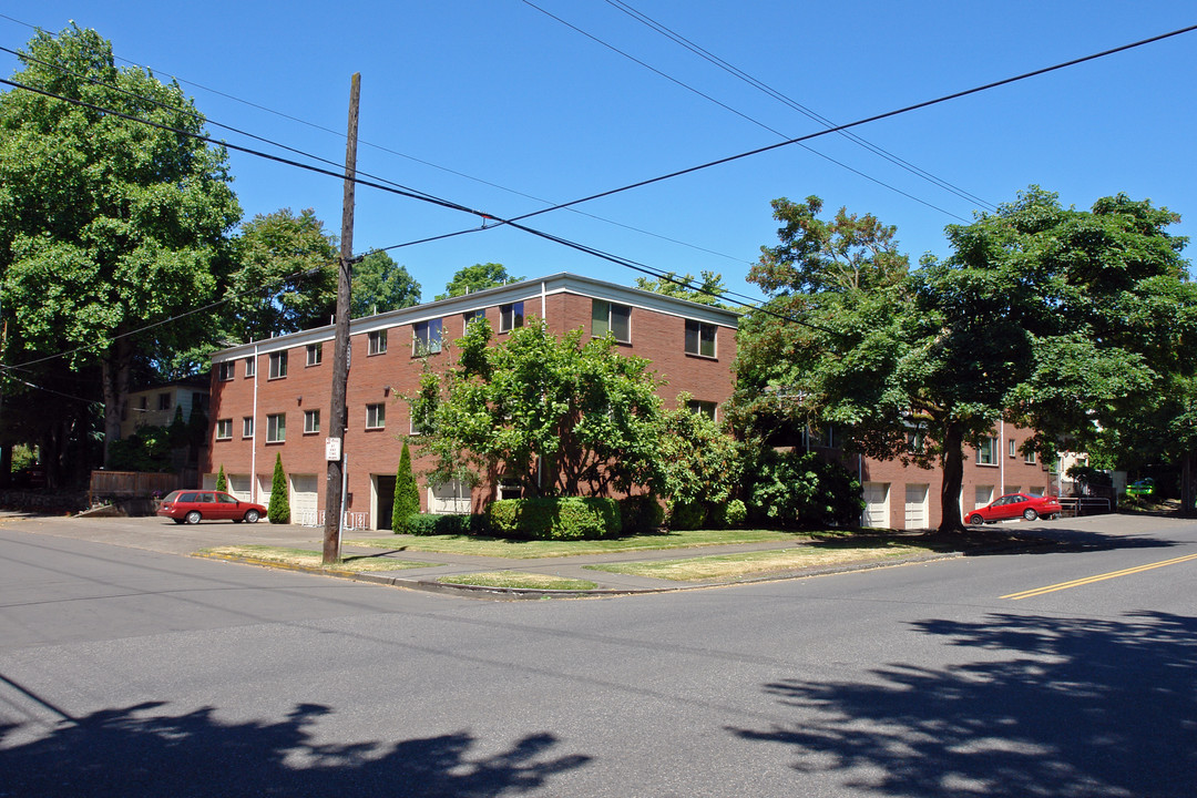 1919 NE 21st Ave in Portland, OR - Foto de edificio