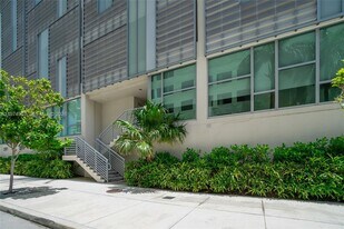 2900 NE 7th Ave in Miami, FL - Building Photo