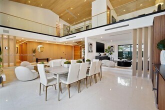 3343 NE 166th St in North Miami Beach, FL - Building Photo - Building Photo