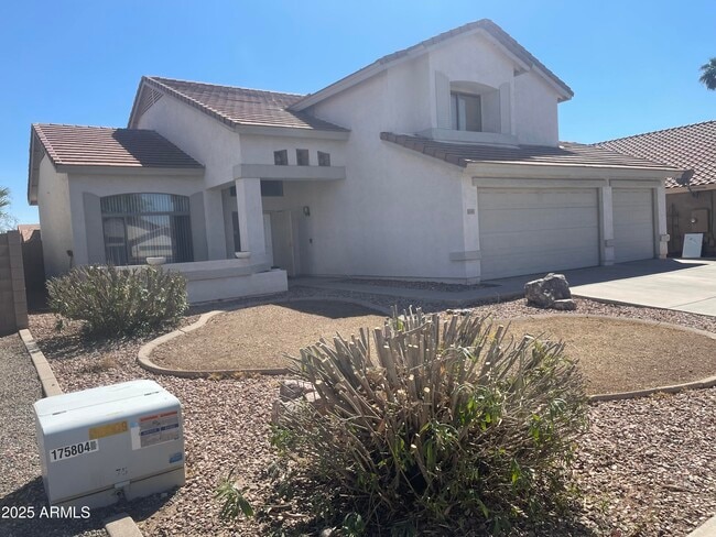 property at 10381 W Piccadilly Rd