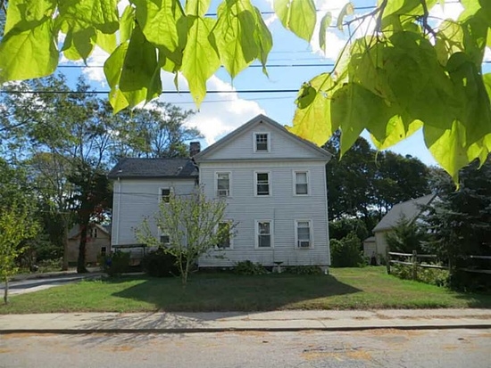 20 Greenman Ave in Westerly, RI - Building Photo