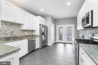 1330 S Charles St in Baltimore, MD - Building Photo - Building Photo