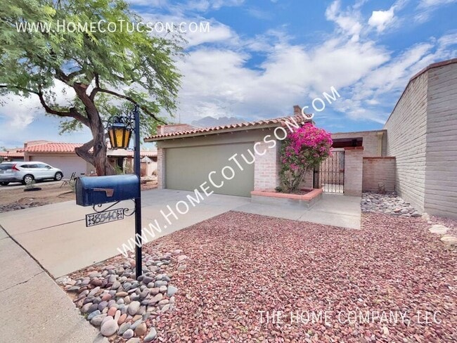 property at 8540 N Calle Tioga