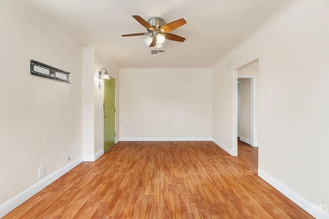 113 Bliss St in Bakersfield, CA - Building Photo - Building Photo