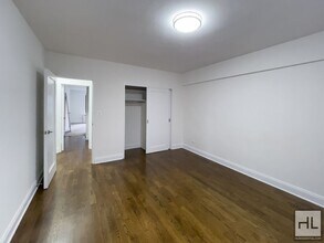 157e E 57th St in New York, NY - Building Photo - Building Photo