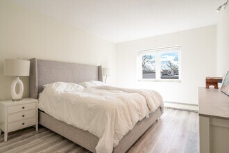 277 Beacon St, Unit #1 in Somerville, MA - Building Photo - Building Photo