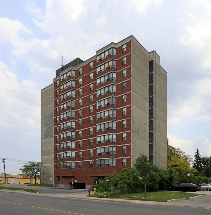 Highway Terraces in Toronto, ON - Building Photo