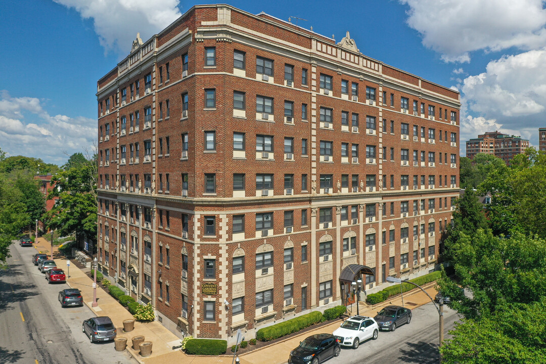 Convent Gardens Apartments in St. Louis, MO - Building Photo