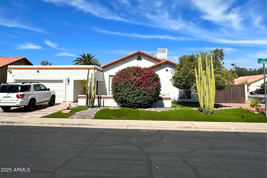 1421 N Lesueur in Mesa, AZ - Building Photo