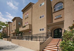 Glenoaks Villas Apartments