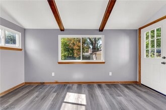 9706 Park Heights Ave in Garfield Heights, OH - Building Photo - Building Photo