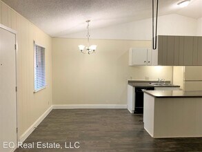 710 W 34th St in Austin, TX - Foto de edificio - Building Photo