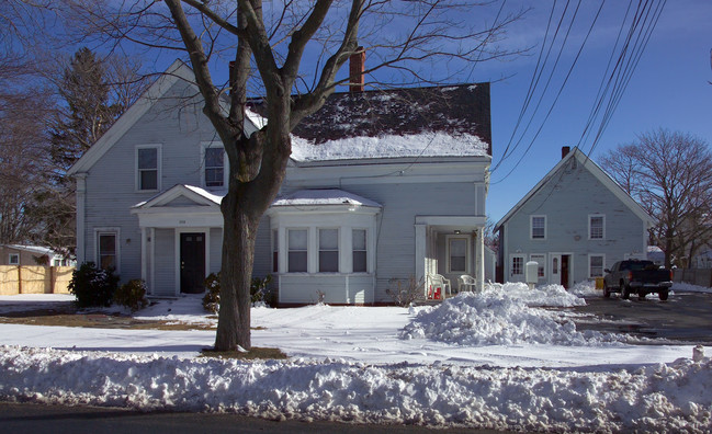 26 Yarmouth Rd in Hyannis, MA - Building Photo - Building Photo