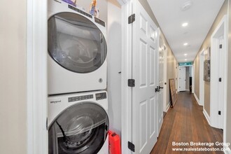 774 Columbia Rd, Unit 1 in Boston, MA - Building Photo - Building Photo