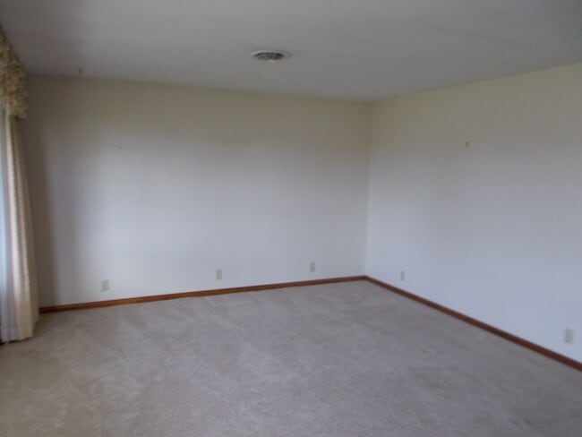 3589 Chester Blvd in Richmond, IN - Building Photo - Building Photo